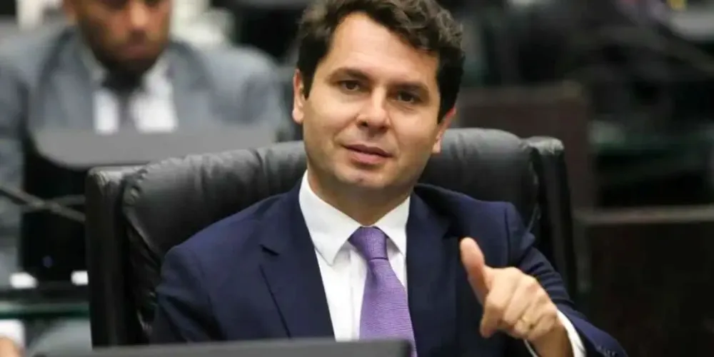 Alexandre Curi destacou que seu nome surge como um dos possíveis candidatos