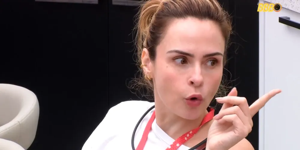 , Ana Paula deverá montar fileiras de dominós de acordo com as cores