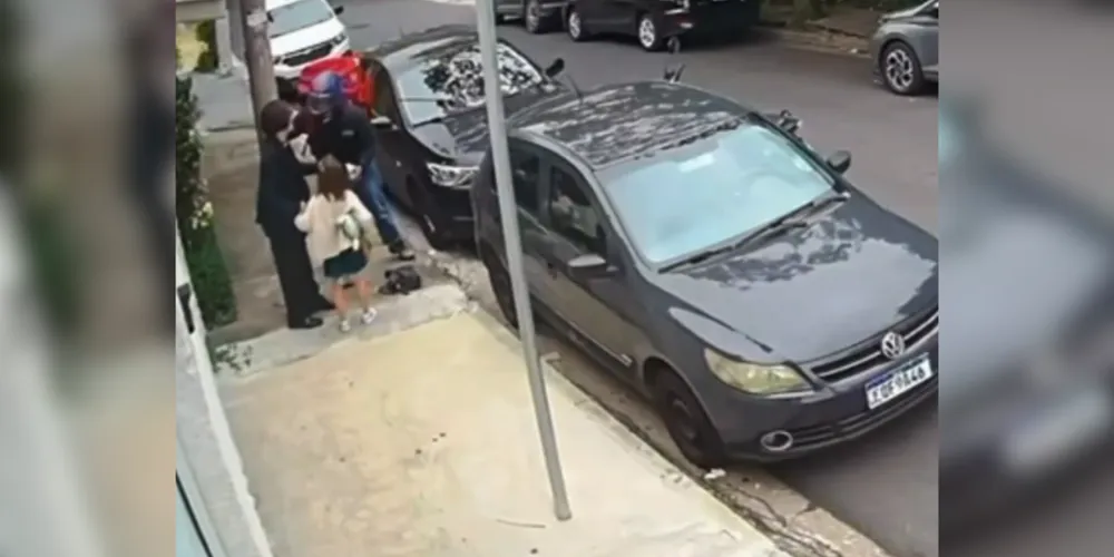 Maria Prata foi assaltada enquanto caminhava com a filha na Lapa