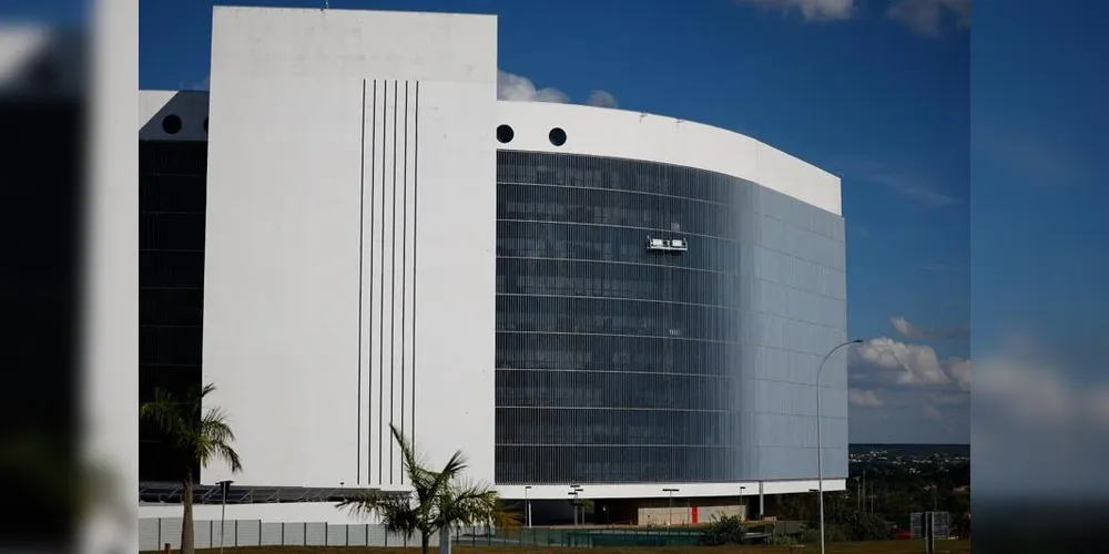 O TSE registra 30 legendas, com outras 23 em processo de formação