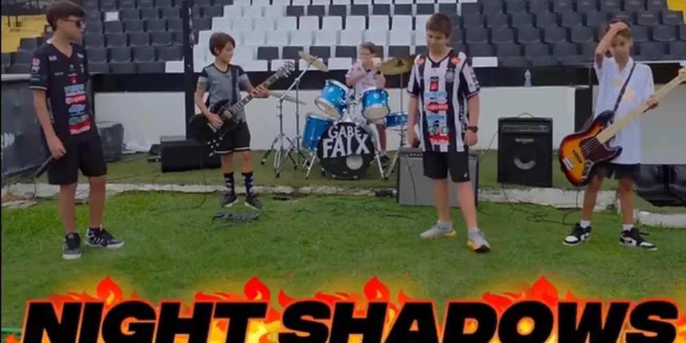 Gravação de vídeo da banda Night Shadows no Estádio Germano Krüger