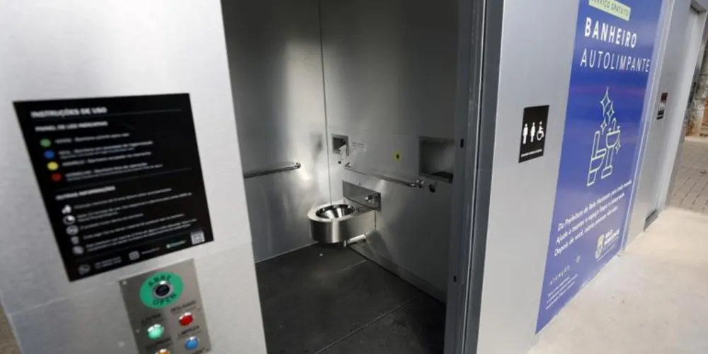 Um modelo exemplo dos módulos sanitários públicos autolimpantes.