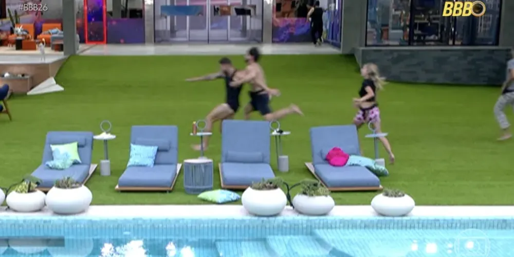 PA deu a sua versão sobre o ocorrido e negou o empurrão