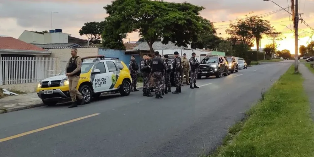 No momento em que tentaram executar o roubo, as equipes da PM intervieram
