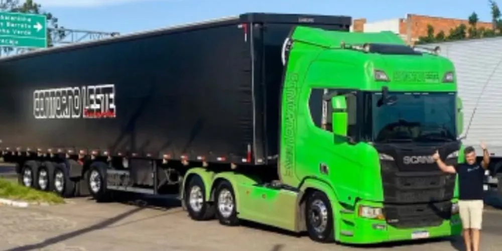 João Luiz Salles trabalha como caminhoneiro