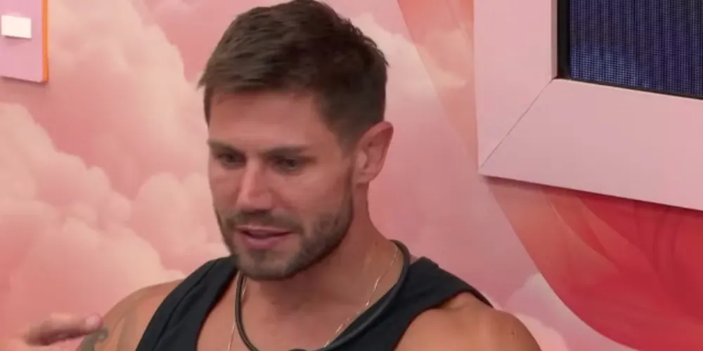 Jonas Sulzbach e Gabriela comentam retorno de Breno ao BBB 26: 'Estão dando risada na nossa cara'