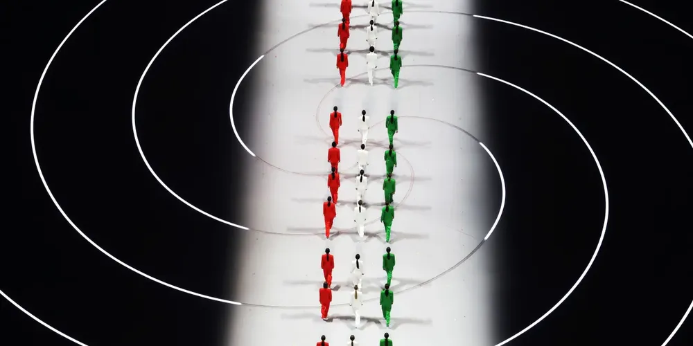 Como de costume, a última delegação foi a "mandante" dos Jogos: a Itália