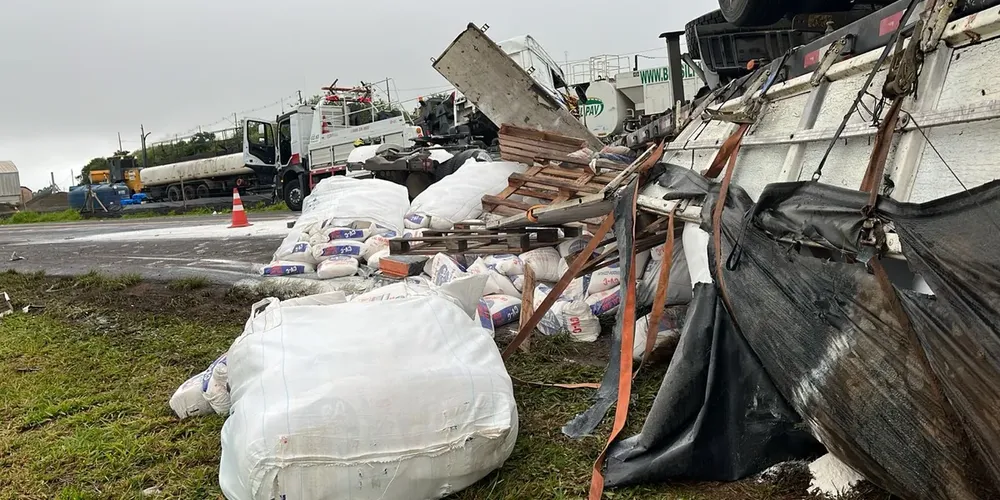 A concessionária informou apenas que houve vítimas no acidente