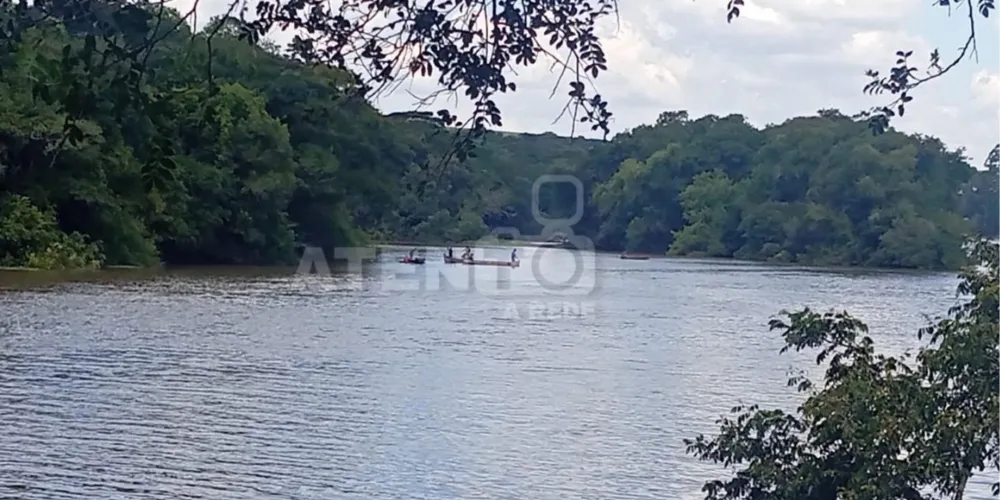 O corpo foi retirado da água neste domingo (8) em Tibagi, nos Campos Gerais