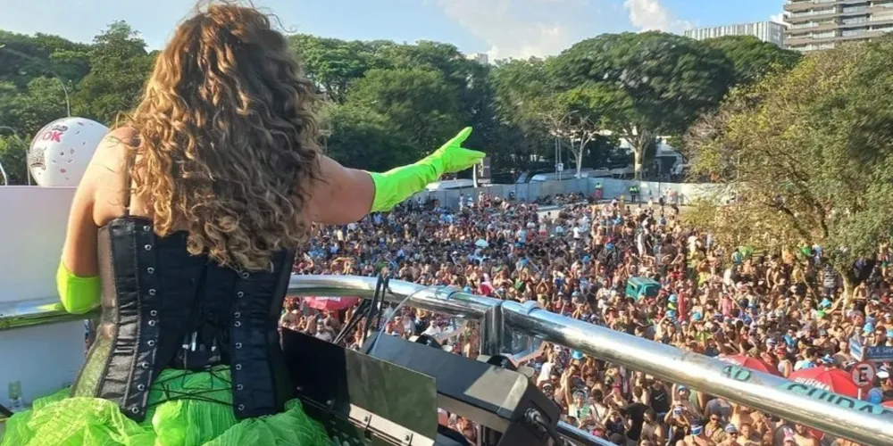 Daniela Mercury em Carnaval de Rua em SP
