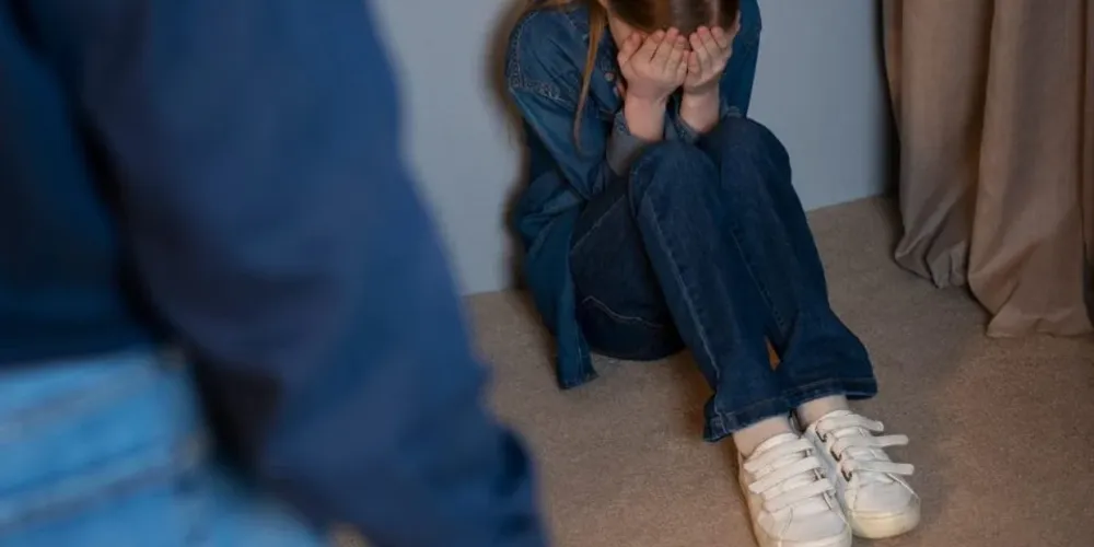 Os crimes teriam ocorrido dentro da residência da família