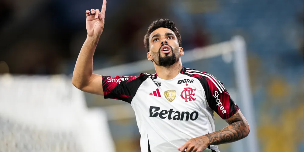 Paquetá celebra gol em Flamengo x Madureira, pela semifinal do Campeonato Carioca