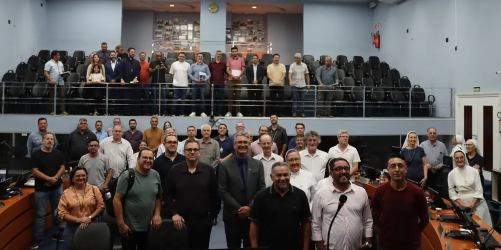 Encontro entre lideranças religiosas do município aconteceu na noite desta segunda-feira (02)