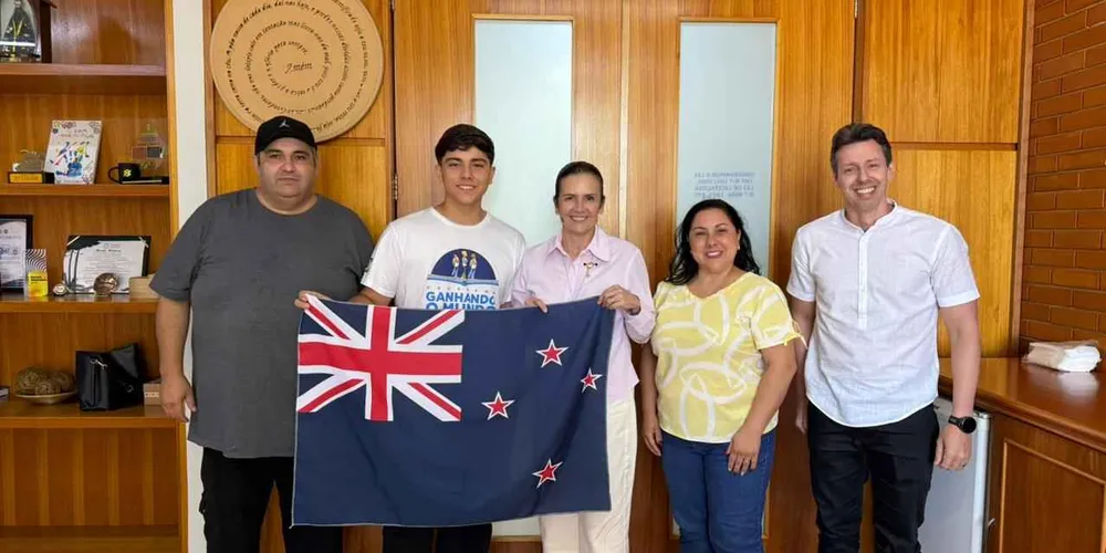 A prefeita recebeu o estudante nesta quarta-feira (14)