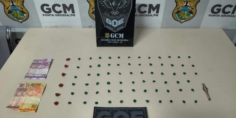Drogas e dinheiro foram apreendidos pela GCM