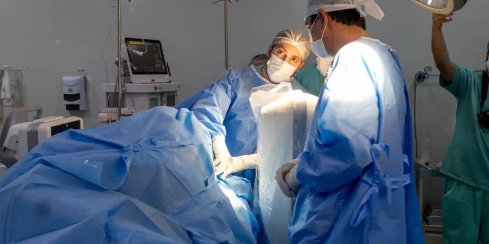 Aplicação da polilaminina é feita em dose única, em centro cirúrgico
