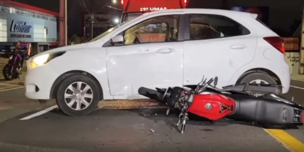 O condutor da moto foi encaminhado para uma Unidade de Pronto Atendimento