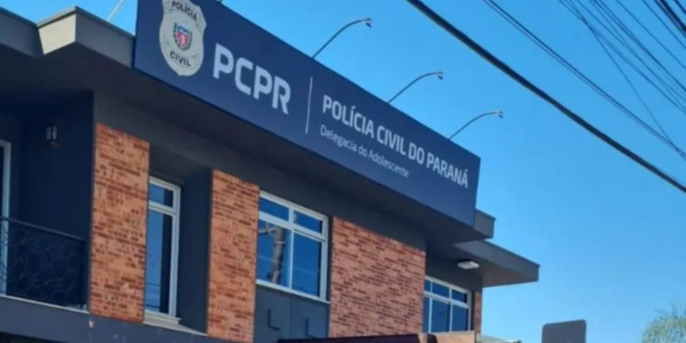 Eles foram encaminhados à Delegacia do Adolescente