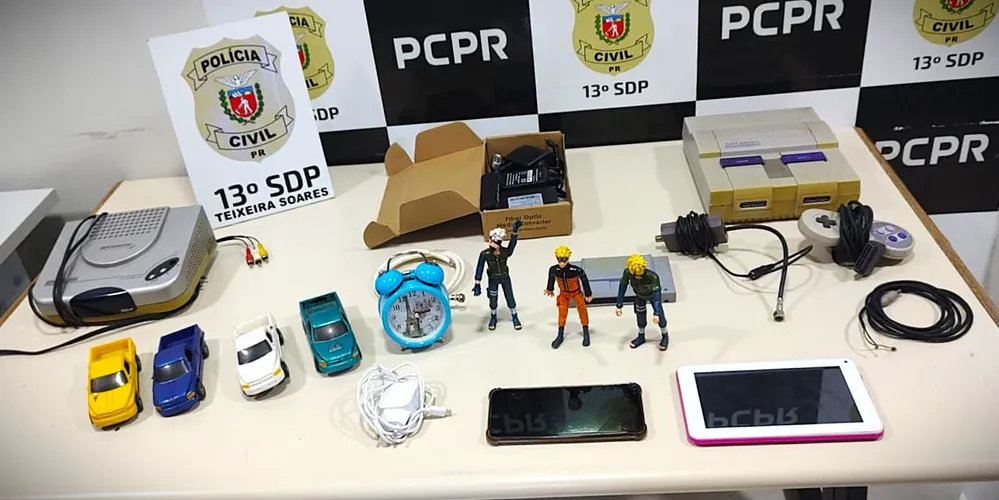 Objetos foram encaminhados à delegacia