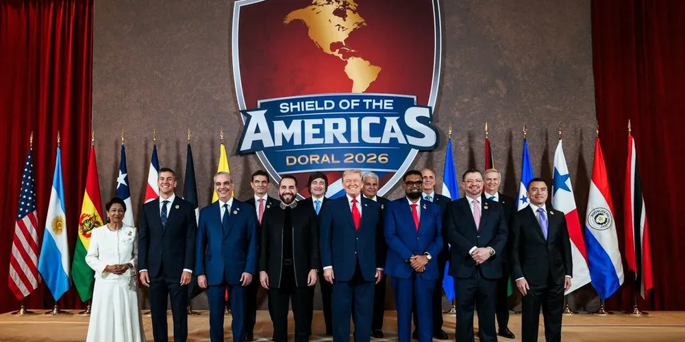 Estavam presentes os presidentes de Argentina, El Salvador, Paraguai, Equador, Panamá, Honduras, Guiana, Bolívia, Trinidad e Tobago, Costa Rica, República Dominicana e Chile