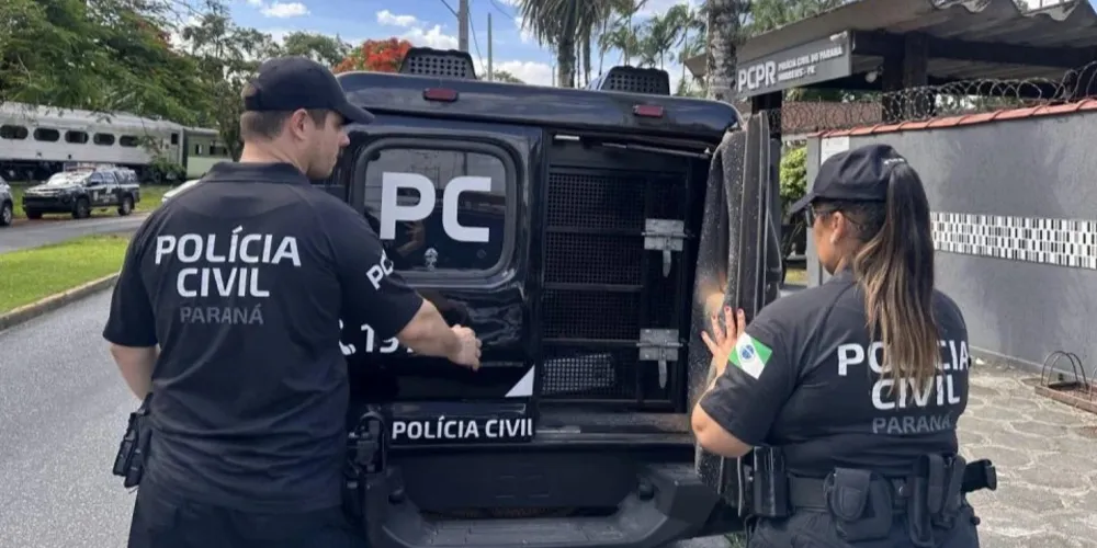 Suspeito preso é apontado como ex-namorado da vítima, segundo a Polícia Civil; ele deve responder por pelo menos dois crimes