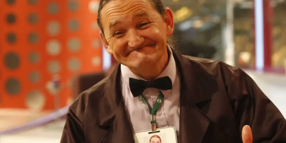 Participante do Programa do Ratinho estava em motocicleta e teve mal súbito