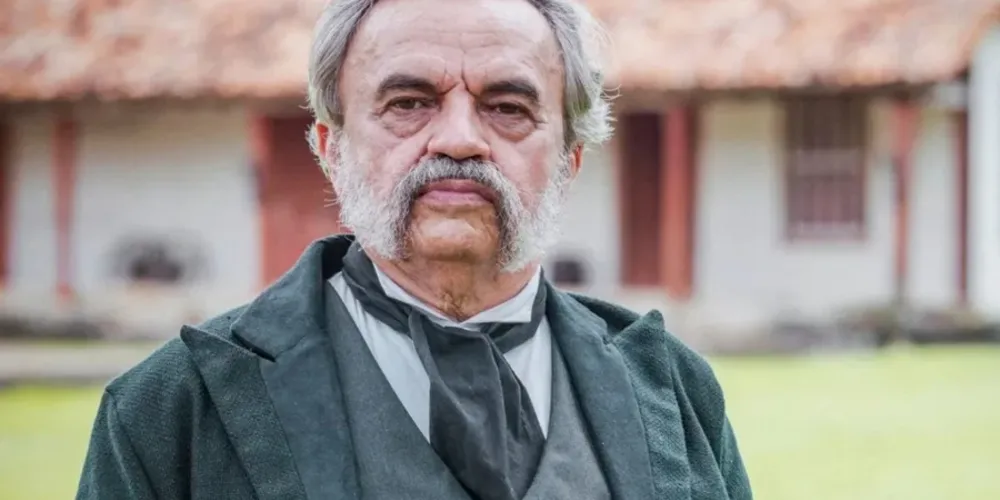 Em 2022, o ator levou um menor de 11 anos para o interior de seu apartamento