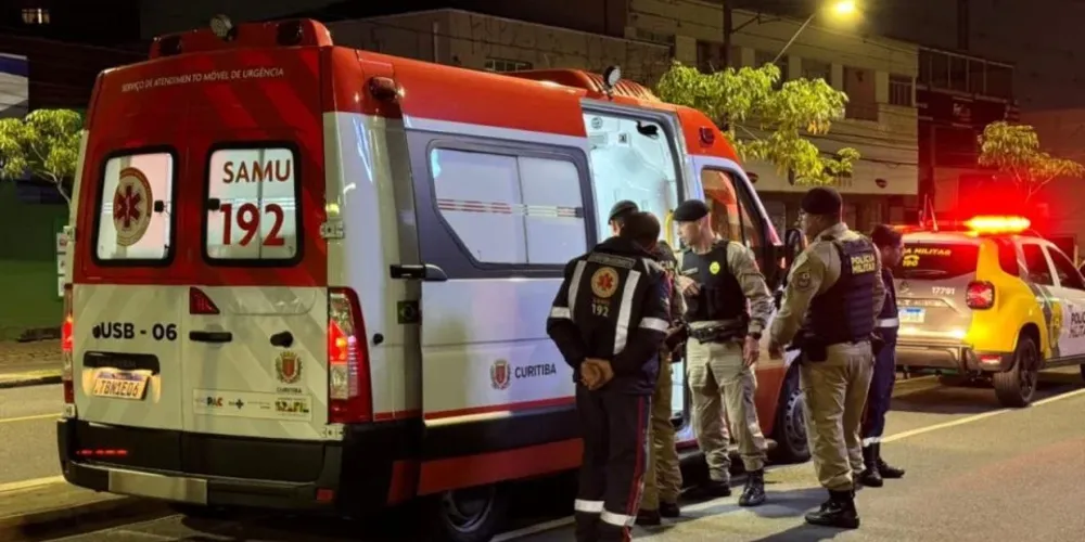 Consciente, ela foi atendida por equipes do Samu
