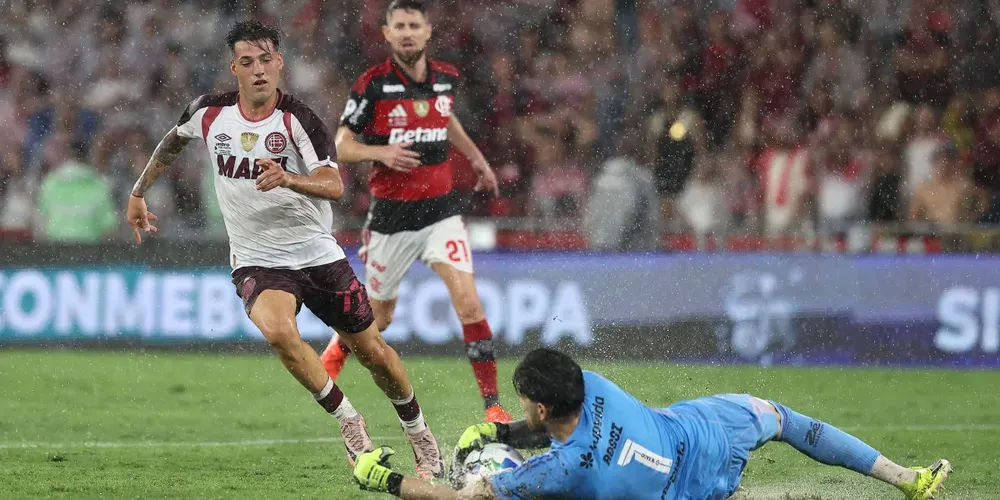 Lanús desperdiça ataque no final da partida e não consegue impedir a prorrogação