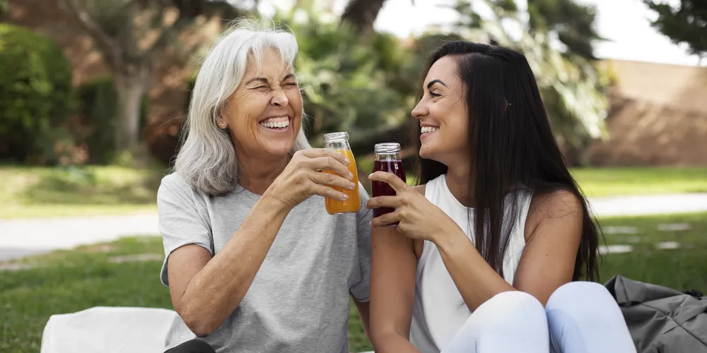 Entre as práticas recomendadas estão alimentação equilibrada, atividades físicas regulares e momentos de lazer e convivência