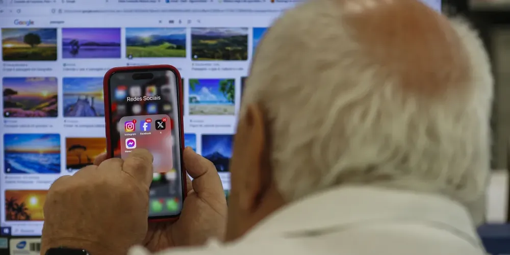 O aplicativo, chamado Sileme em chinês, é uma "ferramenta de segurança leve criada para quem mora sozinho"