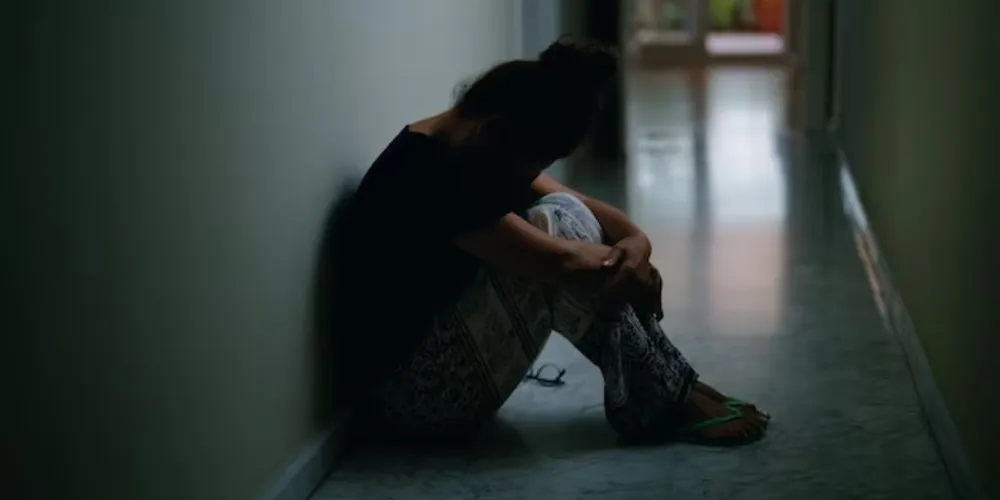 O réu abusou sexualmente da própria enteada de forma reiterada ao longo de oito anos