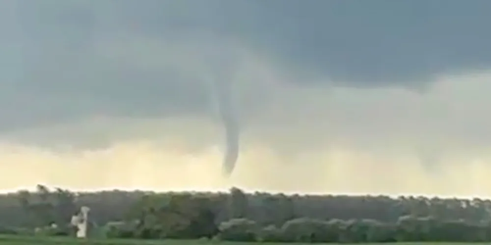 O terceiro foi no dia 15, por volta das 16h, em São Jorge do Ivaí