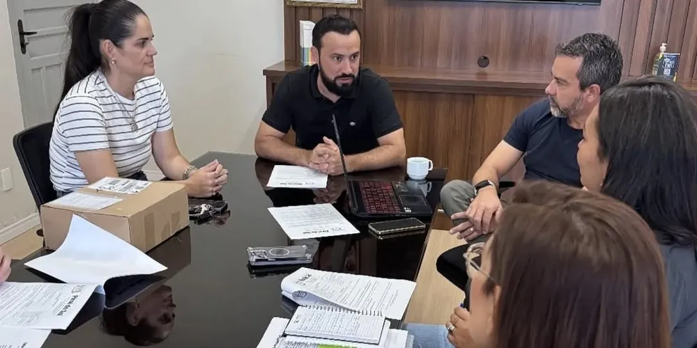 O prefeito Henrique Carneiro esteve presente durante o debate para mudanças