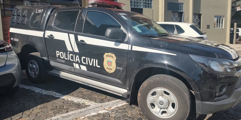 Veículo da Polícia Civil.