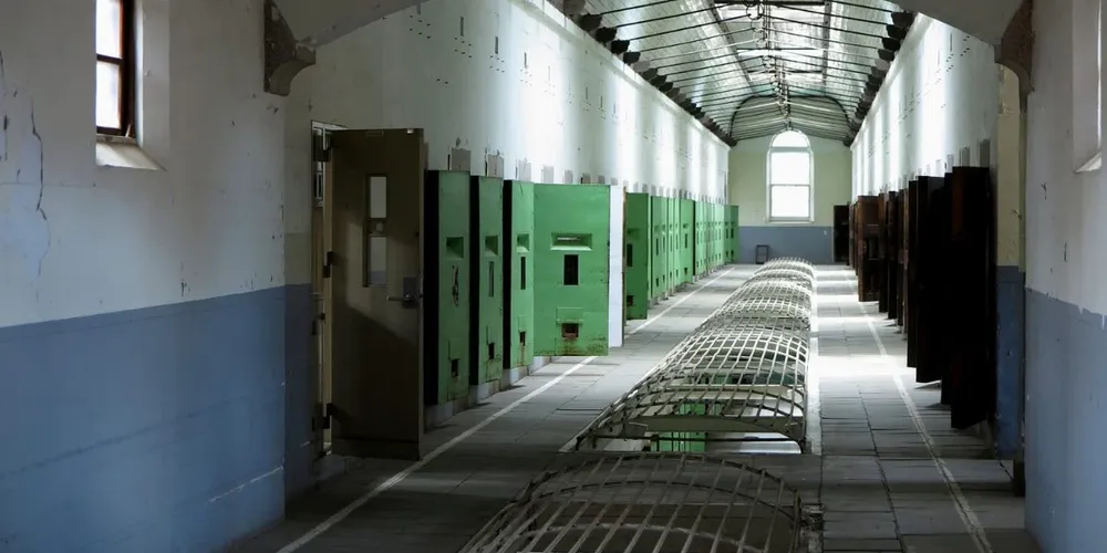 Grupo teria recebido R$ 210 mil em propina de presos