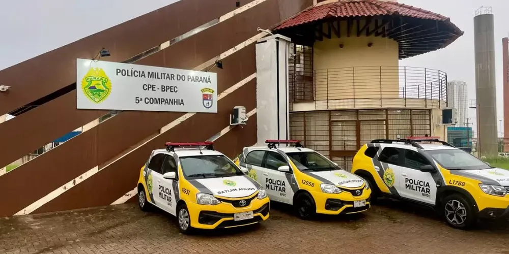A direção da escola adotou imediatamente as medidas cabíveis e acionou a Patrulha Escolar