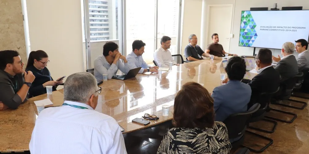 Ipardes entrega estudo à Fazenda que aponta impacto positivo no PIB com Paraná Competitivo até 2035