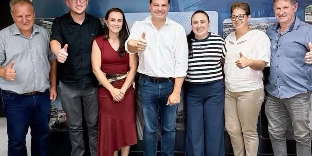 Fernanda Sardanha, Sandro Alex, Leandro Jasinski e demais lideranças estiveram reunidos nesta terça-feira (03)