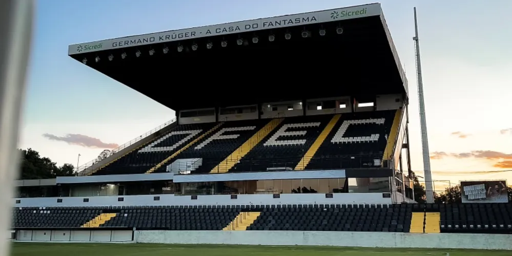 Estádio Germano Krüger, em Ponta Grossa