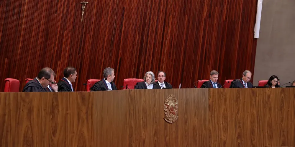 Sessão plenária do TSE