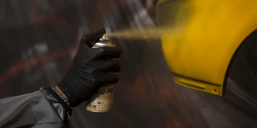 O carro foi pichado com uma frase ameaçadora