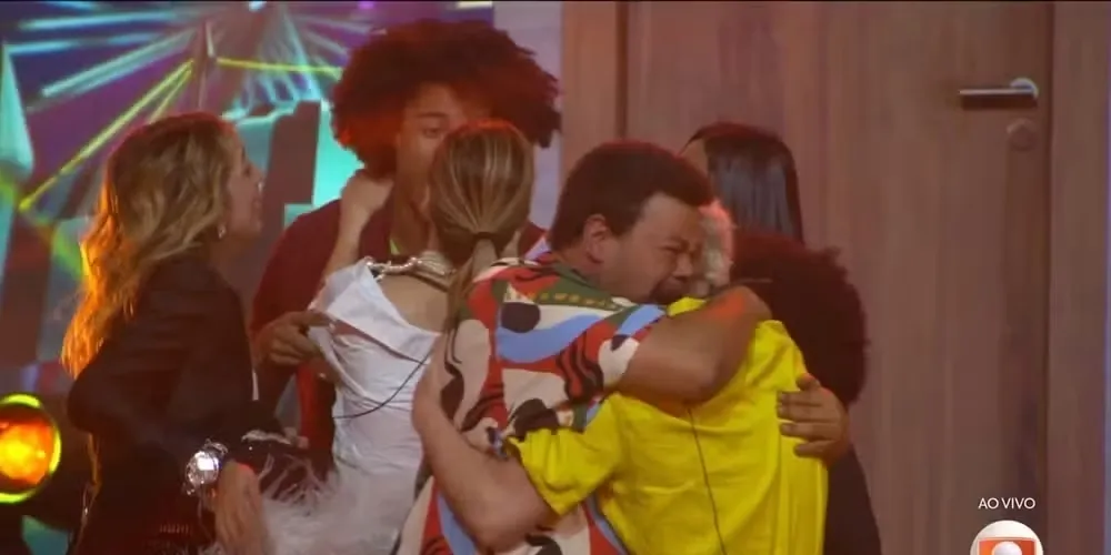 Breno e Juliano Floss voltam do Quarto Secreto durante Festa do Líder no BBB 26