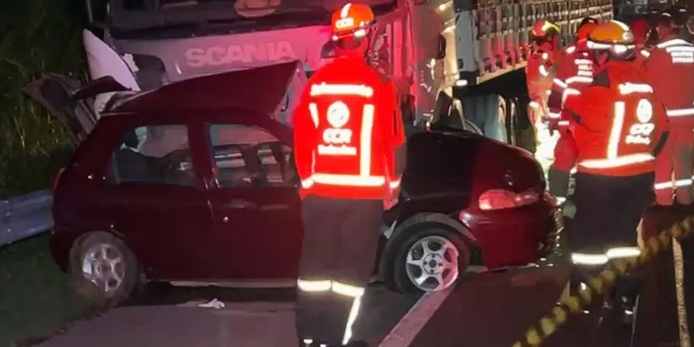 Equipes do Corpo de Bombeiros, Polícia Rodoviária Federal e da Motiva Paraná foram acionadas