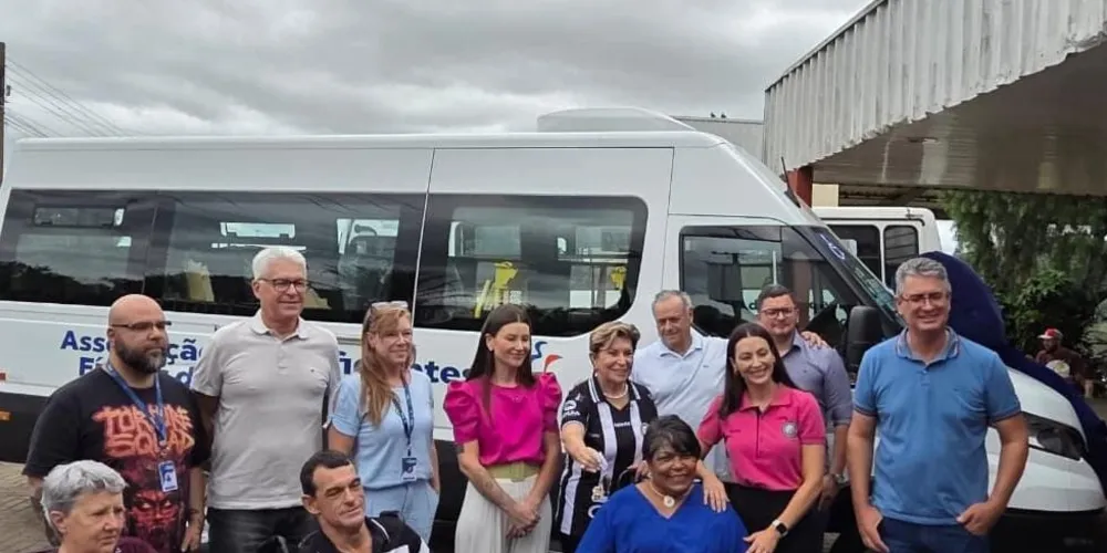 O encontro contou com a presença da prefeita Elizabeth Schmidt e do presidente do Legislativo, Julio Kuller