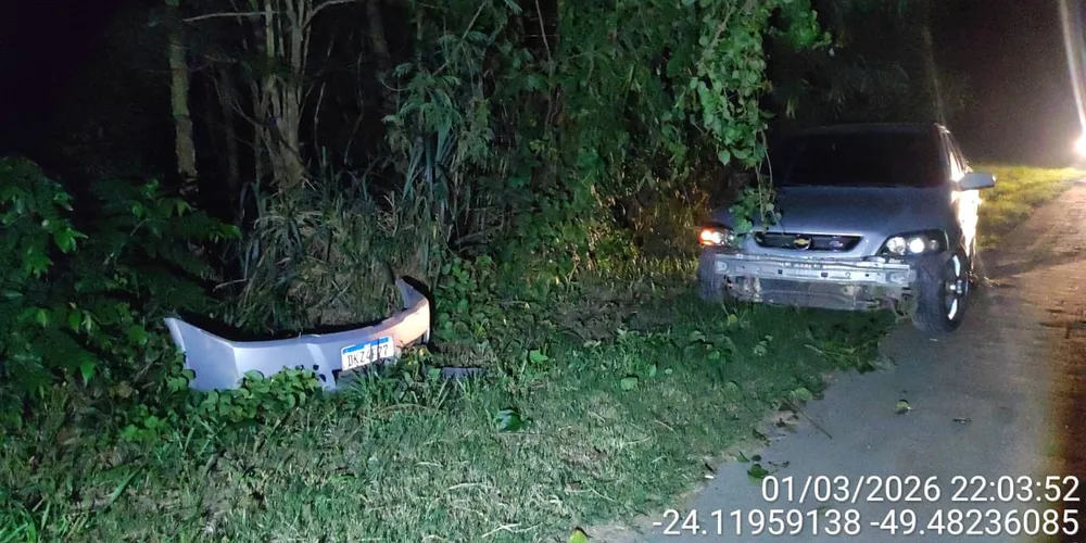 O acidente ocorreu por volta das 20h30, no km 177 da rodovia