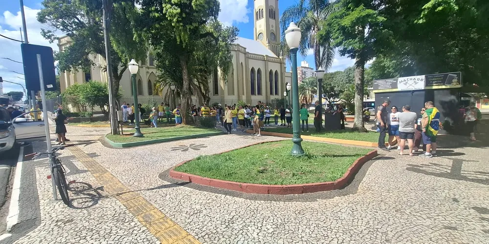 Mobilização acontece na Praça Barão de Guaraúna