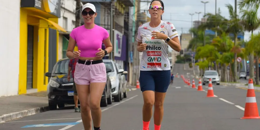 Os participantes também vão contar com um ponto de hidratação na Rua Benjamin Constant