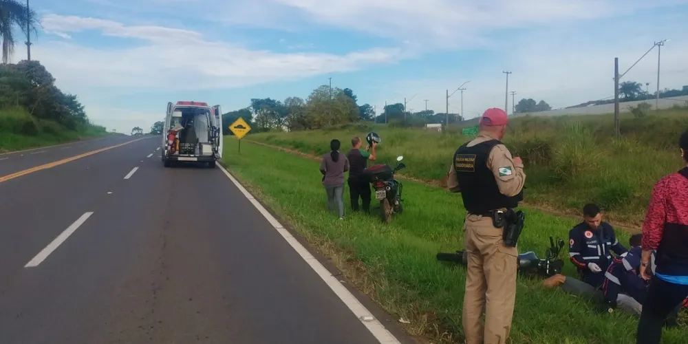 A Polícia Rodoviária não conseguiu identificar a vítima nem obter informações sobre as circunstâncias da queda