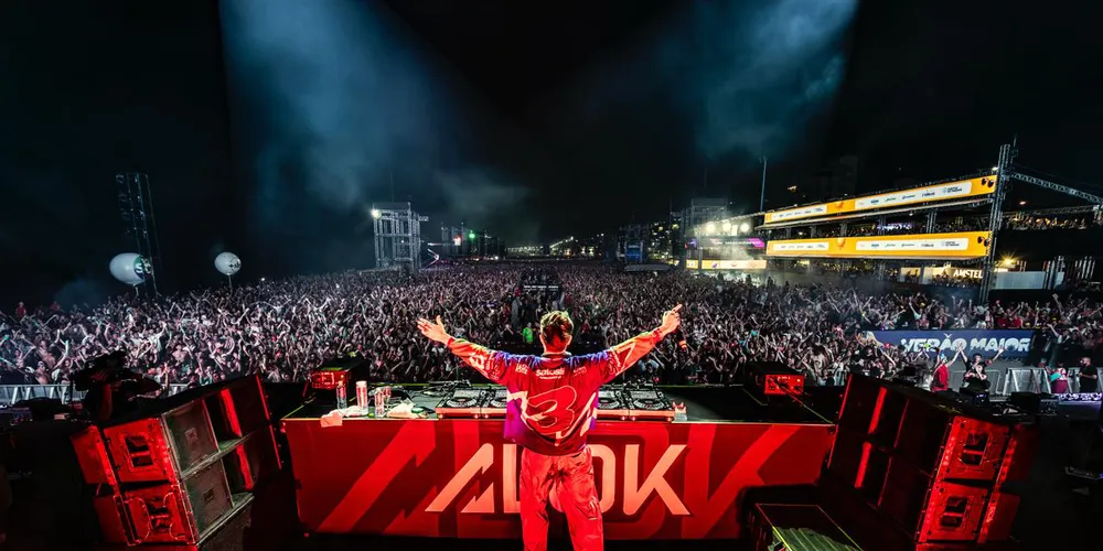 O show do DJ Alok foi realizado em Matinhos